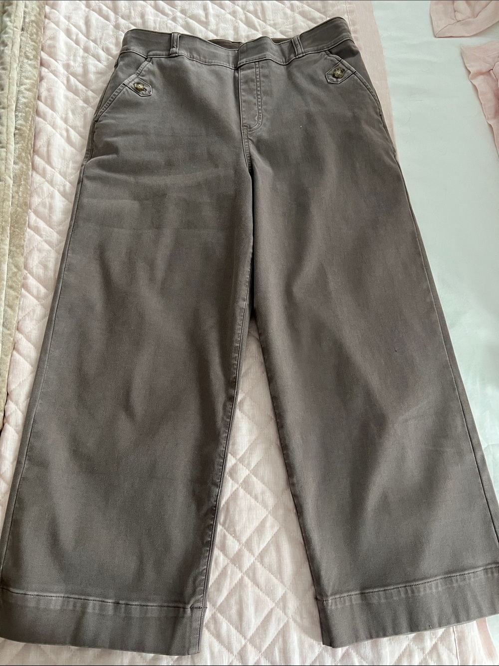 Spanx pull-on cropped Jean Lg